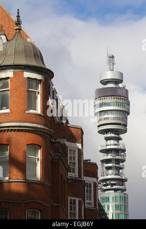 BT Tower befindet sich in Fitzrovia, London, im Besitz von BT Group, Central London, England, UK Stockfoto