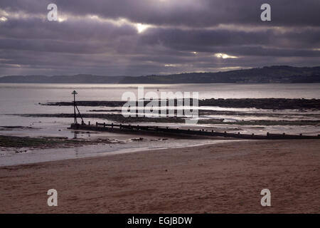 Blick über den Fluss Exe in Exmouth, Blickrichtung über Starcross und Dawlish Stockfoto