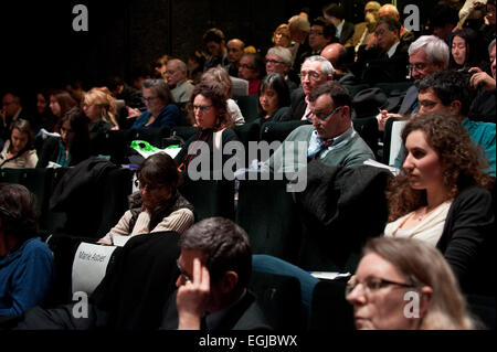 Paris, Frankreich. 24. Februar 2015. Konferenz "Fukushima Atomunfall - vier Jahre später", Green Cross Paris, Frankreich. Bildnachweis: Ania Freindorf/Alamy Live-Nachrichten Stockfoto