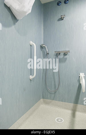 Behinderten Bad in einem Krankenhaus Stockfoto