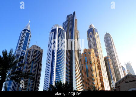 Büro- und Wohngebäude in der Media City, Dubai, Vereinigte Arabische Emirate Stockfoto