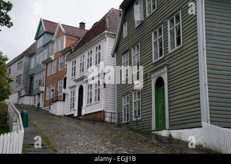 Gamle Bergen oder alte Bergen ist ein Freilichtmuseum mit einigen 50 Holzhäuser in typisch norwegischem Stil aus dem 18. Jahrhundert. Stockfoto