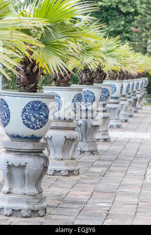 Keramik in den Park im Garten von Vietnam. Stockfoto