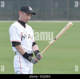 Jupiter, Florida, USA. 25. Februar 2014. Ichiro Suzuki (Marlins) MLB: Ichiro Suzuki der Miami Marlins Posen während der Miami Marlins Frühling Trainingslager in Jupiter, Florida, Vereinigte Staaten von Amerika. © AFLO/Alamy Live-Nachrichten Stockfoto