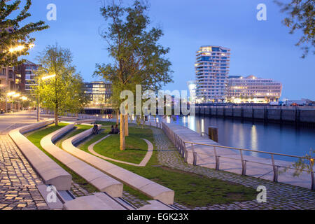 Residential Marco Polo Tower und Unilever-Haus Bürogebäude, Behnisch &amp; Partner Architekten, Quartier Strandkai, HafenCity Stockfoto