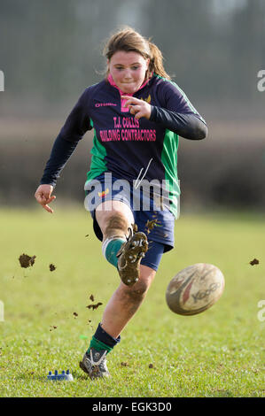 NDRFC unter 18 Girls versus Vs Dorset unter 18 Girls. NDRFC Spieler treten Konvertierung. Stockfoto