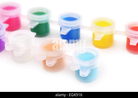 Satz von Acryl malt Container auf weißem Hintergrund Stockfoto