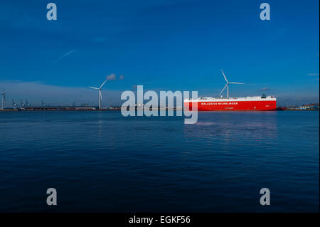 Wallenius Linien Autotransporter Schiff Toronto, festgemacht an den Tilbury Docks. Gravesend entnommen Stockfoto