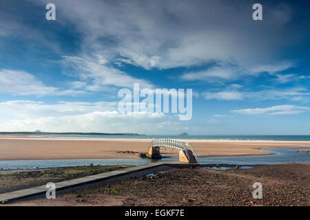 Die Brücke nach nirgendwo, Belhaven Bay, John Muir Country Park, Dunbar, East Lothian Stockfoto