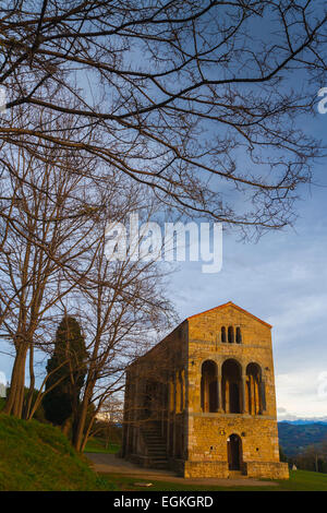 Kirche St. Mary am Monte Naranco. Oviedo, Asturien, Spanien. Europa. Stockfoto