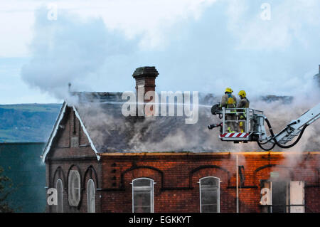 Newtownabbey, Nordirland. 9 Sep 2013 - Ein geschlossener presbyterianischen Schule hat in mutmaßlichen Brandanschlag zerstört worden. Es ist nicht klar, ob es sektiererischer Motiv war. Stockfoto