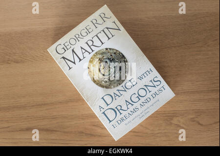 Ein Tanz mit Drachen. Träume und Staub. George RR Martin. Stockfoto