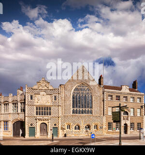 Das Rathaus und die Trinity Guildhall, Kings Lynn, Norfolk, England, Vereinigtes Königreich. Stockfoto