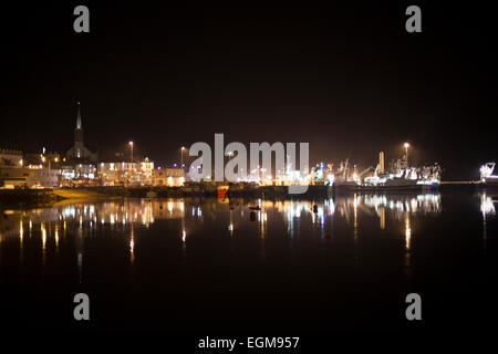 Killybegs Pier in der Nacht, Co. Donegal, Irland Stockfoto