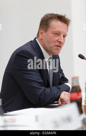 Düsseldorf, Deutschland. 26. Februar 2015. Gerry Weber International AG, Jahrespressekonferenz, Düsseldorf, Deutschland, Feb26, 2015: CEO Ralf Weber. Bildnachweis: Jürgen Schwarz/Alamy Live-Nachrichten Stockfoto