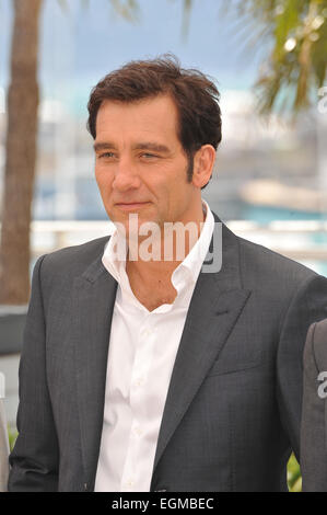 CANNES, Frankreich - 20. Mai 2013: Clive Owen in der Fototermin für seinen Film "Blood Ties" auf dem 66. Festival de Cannes. Stockfoto