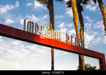 Das Imperial Beach Zeichen bei der Imperial Beach Plaza, Kalifornien, USA. Stockfoto