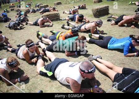 Wettbewerber in Aktion während der Reebok Spartan Race. Mohegan Sun, Uncasville, Connecticut, USA. Stockfoto