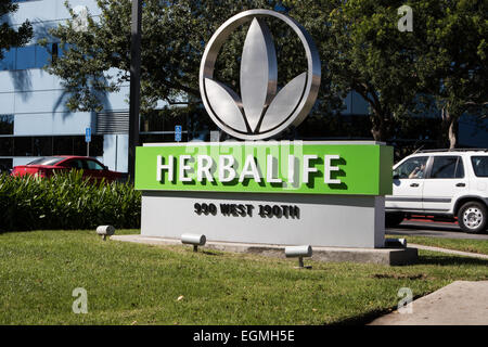 Herbalife-Schild außerhalb ihrer Bürogebäude in Torrance California Vereinigten Staaten von Amerika Stockfoto