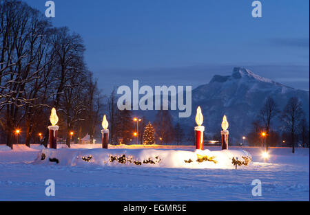 Riesige Adventskranz am See Mondsee, Salzkammergut, Oberösterreich, Österreich Stockfoto