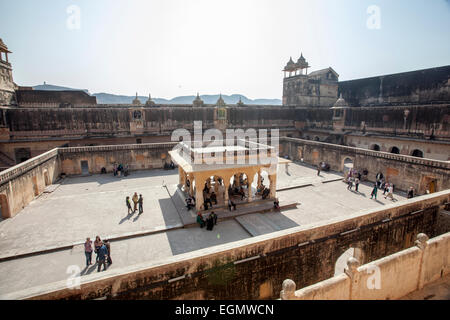 Baradhari Pavillon auf Mann Singh I Schlossplatz in Ambur Fort Jaipur Stockfoto