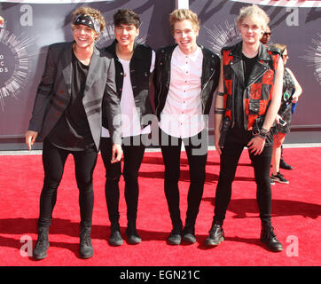 2014 MTV Video Music Awards - Ankünfte im Forum Featuring statt: Ashton Irwin, Calum Hood, Luke Hemmings, Michael Clifford Where: Los Angeles, California, Vereinigte Staaten von Amerika bei: 24. August 2014 Stockfoto