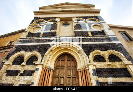 Basilika-Kathedrale des Hl. Bartholomäus von Patti, Sizilien Stockfoto