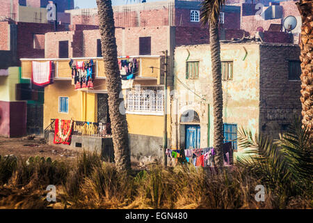 Eine ägyptische Dorf in einer ländlichen Gegend zwischen Luxor und Kairo. Stockfoto