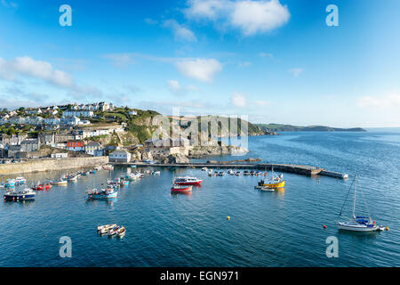 Der Hafen von Mevagissey ein traditioneller Fischerhafen in Cornwall Stockfoto