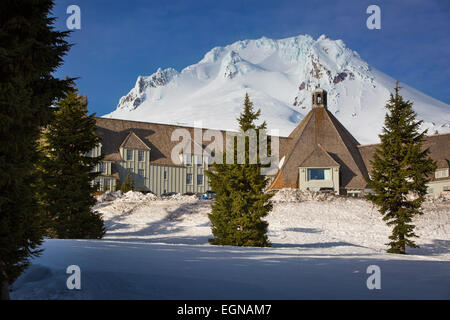 Timberline Lodge unter Mount Hood in den Cascade Mountains, Oregon, USA Stockfoto