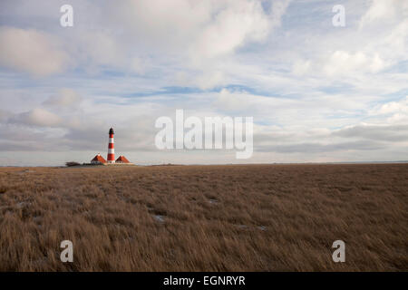 Leuchtturm Westerheversand am Nationalpark Wattenmeer Weltnaturerbe, Westerhever, Schleswig-Holstein, Deutschland Stockfoto