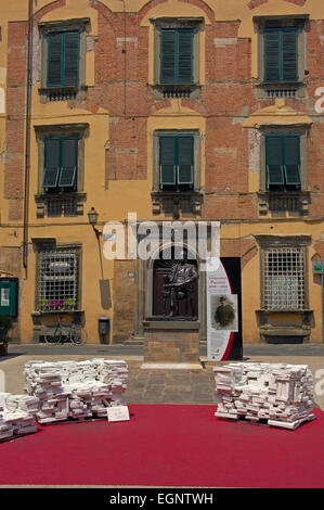 Lucca, Cittadella Platz Piazza della Cittadella, Puccini Statue, Toskana, Italien, Europa Stockfoto