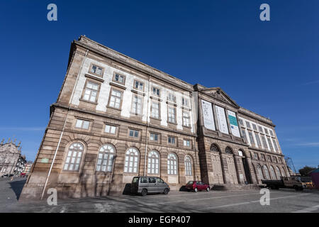 Porto, Portugal. 29. Dezember 2014: Natural History Museum von Porto Universitätsgebäude in Gomes Teixeira Square. Stockfoto