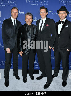 LOS ANGELES, CA - 8. Oktober 2014: Die Tenöre - Fraser Walters (links), Remigio Pereira, Clifton Murray & Victor Micallef bei der 2014 Princess Grace Awards Gala im Beverly Wilshire Hotel, Beverly Hills. Stockfoto