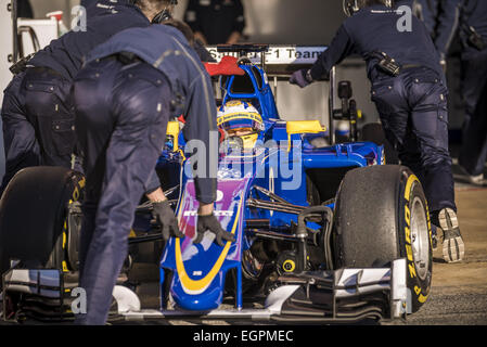 Barcelona, Katalonien, Spanien. 28. Februar 2015. MARCUS ERICSSON (SWE) treibt eine Sauber tagsüber 03 der letzte Formel Eins Vorsaison Tests am Circuit de Barcelona-Catalunya-Credit: Matthias Oesterle/ZUMA Wire/ZUMAPRESS.com/Alamy Live News Stockfoto