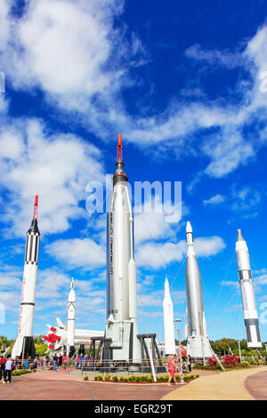 Rocket Garden mit ausgemusterte Interkontinentalraketen innerhalb das NASA Space Center in Cape Canaveral, Florida, USA Stockfoto