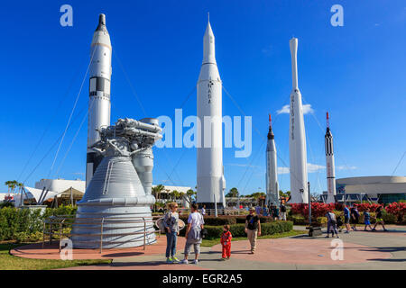 Rocket Garden mit ausgemusterte Interkontinentalraketen innerhalb das NASA Space Center in Cape Canaveral, Florida, USA Stockfoto