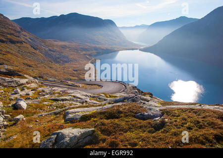 Weg zum Berg Dalsnibba in Norwegen Stockfoto