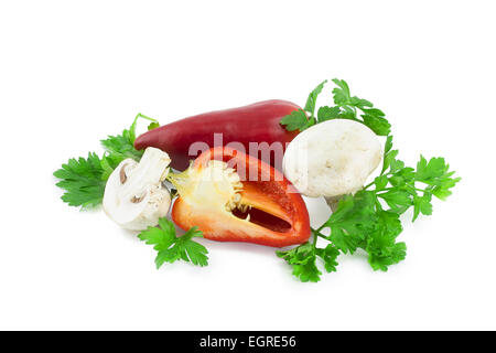 süße rote Paprika und Champignons auf dem weißen Hintergrund Stockfoto