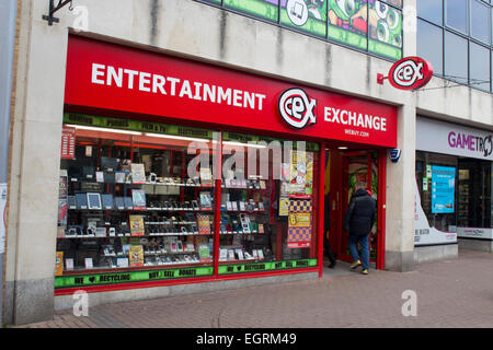 Unterhaltung auszutauschen Shop Fitzroy Street Cambridge Cambridgeshire CB1 1EW Stockfoto