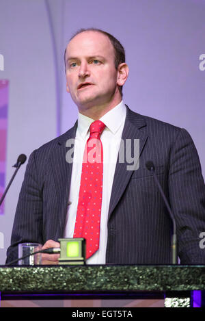 Die UKIP Frühjahrstagung am 28.02.2015 im Winter Gardens, Margate. Douglas Carswell, UKIP MP und PPC für Clacton-on-Sea, befasst sich die Konferenz. Bild von Julie Edwards Stockfoto