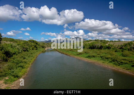 Valle De Los Ingenios mit Fluss, Viñales, Provinz Pinar Del Rio, Kuba Stockfoto