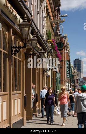Königin der Bradgate Pub auf Humberstone Gatter, High Street, Leicester, England, UK Stockfoto