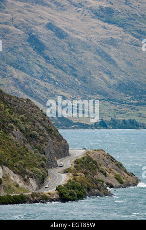 State Highway 6, Kingston Straße, neben dem Lake Wakatipu, in der Nähe von Queenstown, Otago, Südinsel, Neuseeland. Stockfoto