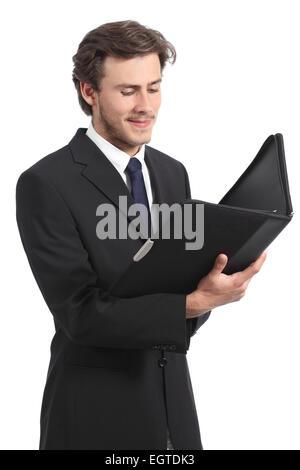 Junge Unternehmer lesen einen Bericht auf einem weißen Hintergrund isoliert Stockfoto