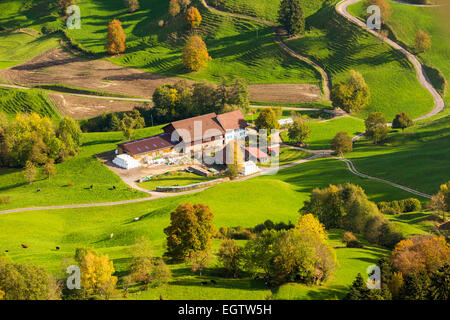 Blick vom Belchenflue an der Grenze des Kantons Basel-Landschaft und Kanton Solothurn im Jura, Schweiz. Stockfoto