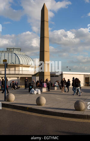 Ramsgate Obelisk, vom Hafen von Ramsgate, Kent Stockfoto