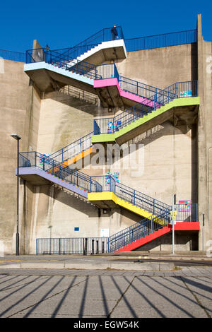 Lackierte Treppe zur Ebene, Broadstairs, Kent promenade. Stockfoto
