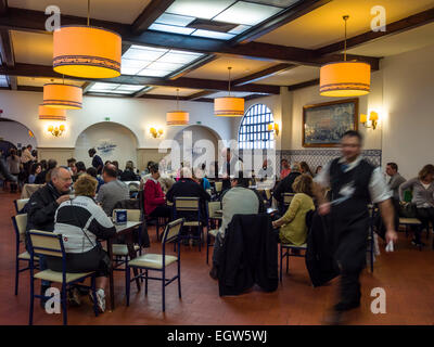 Pastéis de Belém Bäckerei Interieur in Belém Viertel, Lissabon, Portugal, Europa Stockfoto