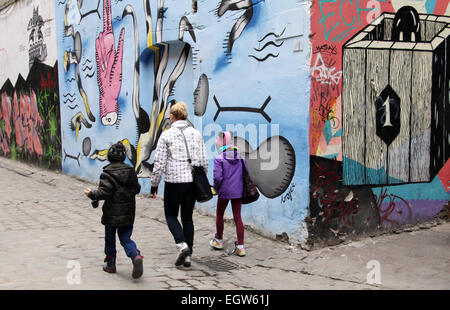 Street Art an Ruska Straße Hinterhof in der polnischen Stadt Breslau Stockfoto